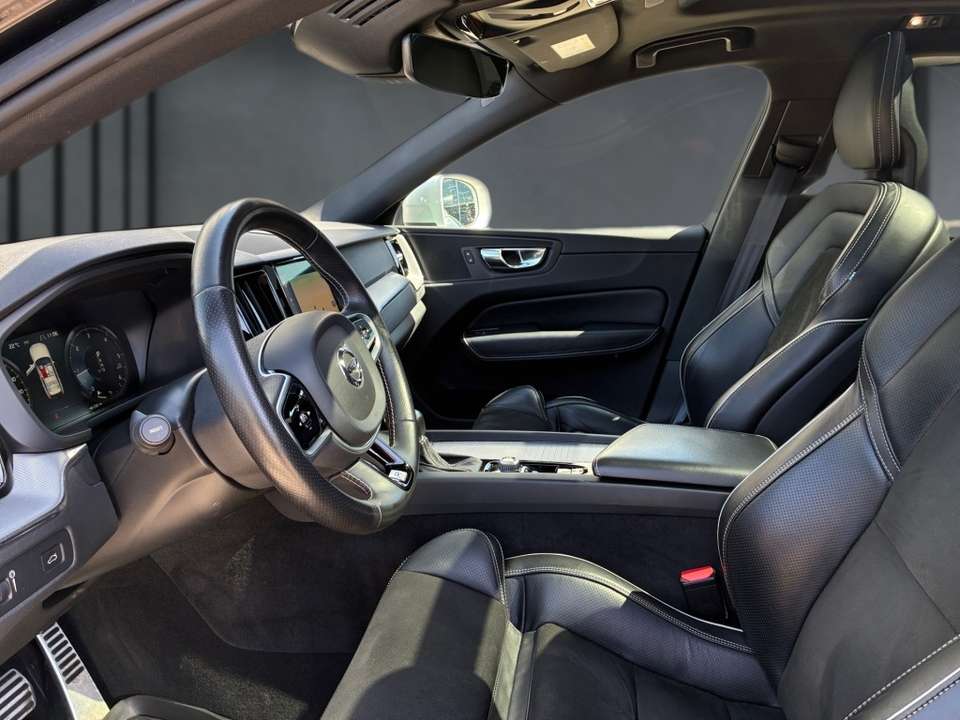 Volvo XC60 - Imagem 6