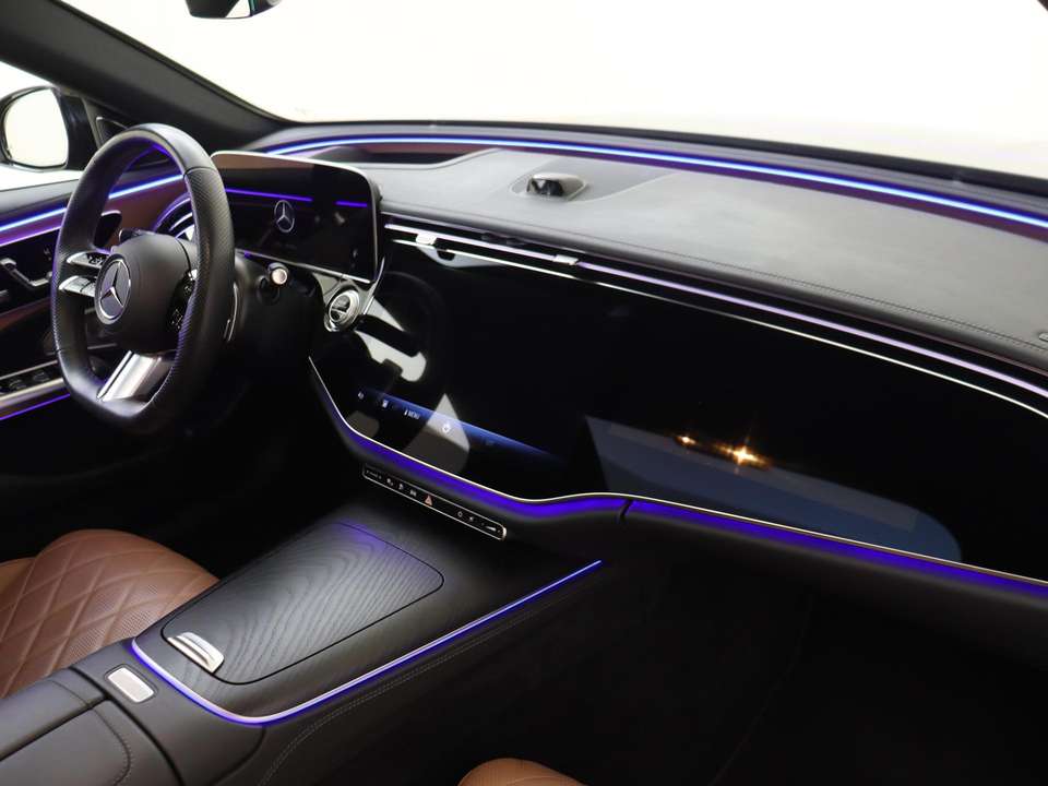 Mercedes-Benz E 300 - Imagem 4