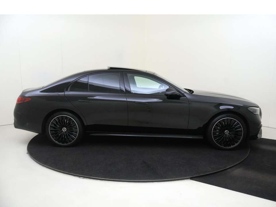 Mercedes-Benz E 300 - Imagem 11