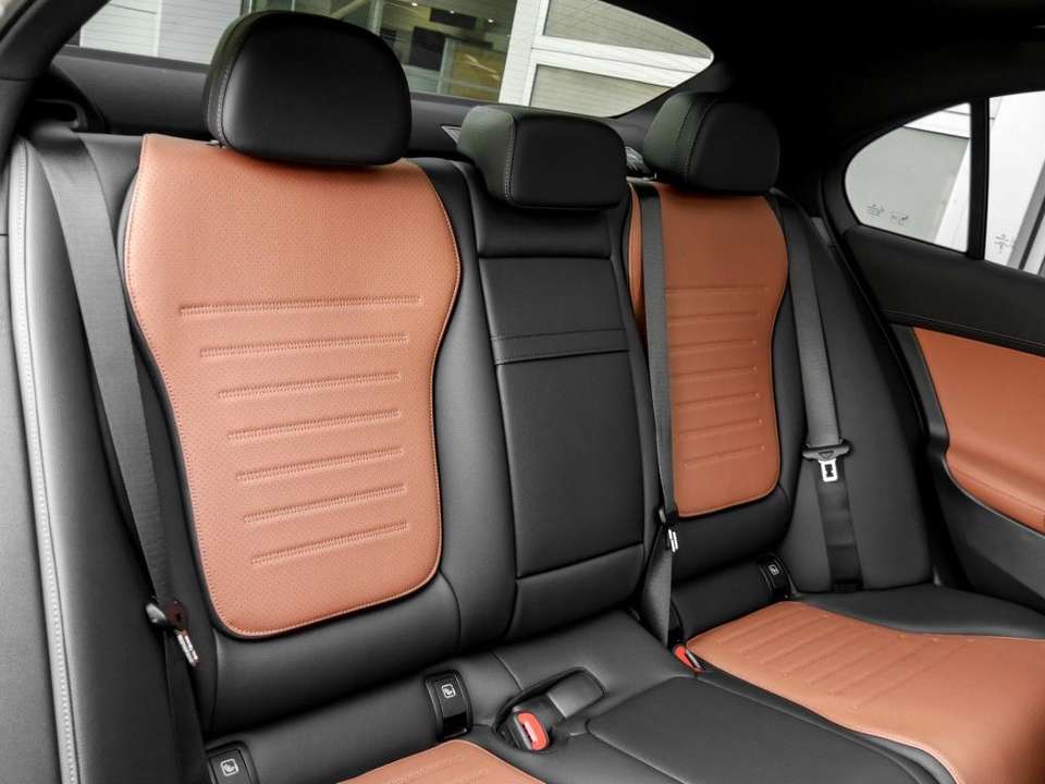 Mercedes-Benz C 180 - Imagem 6