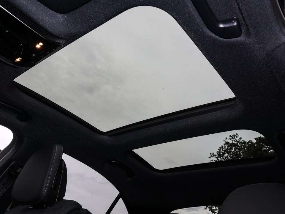Mercedes-Benz C 180 - Imagem 9