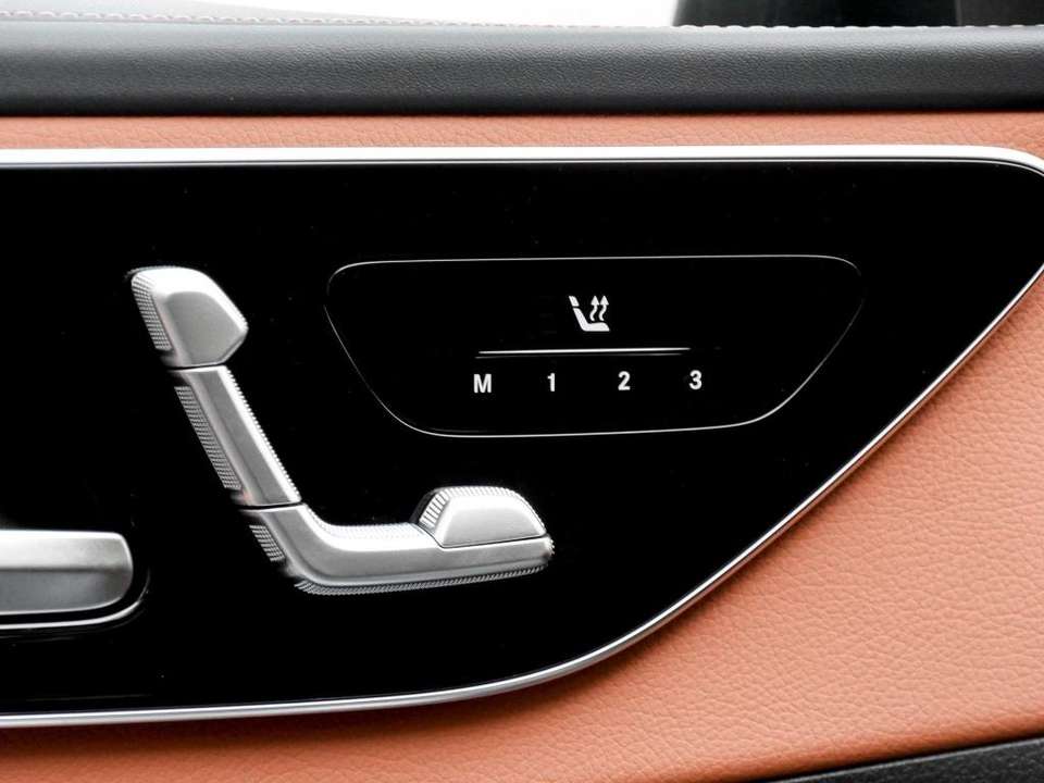 Mercedes-Benz C 180 - Imagem 11