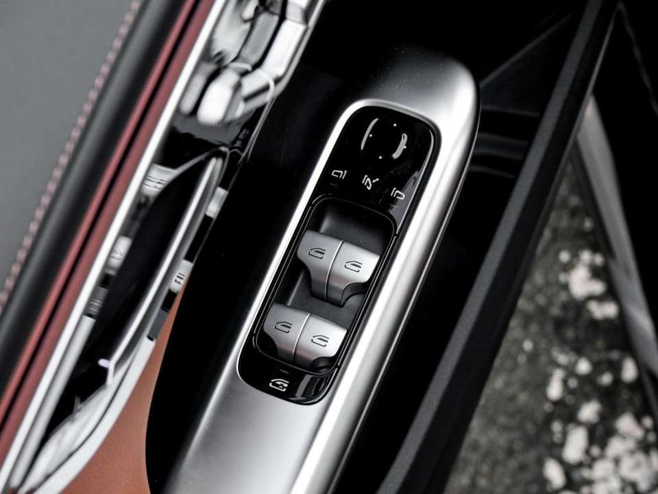 Mercedes-Benz C 180 - Imagem 14