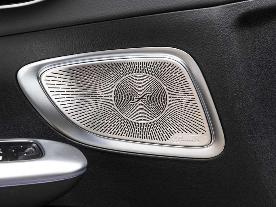 Mercedes-Benz C 180 - Imagem 14