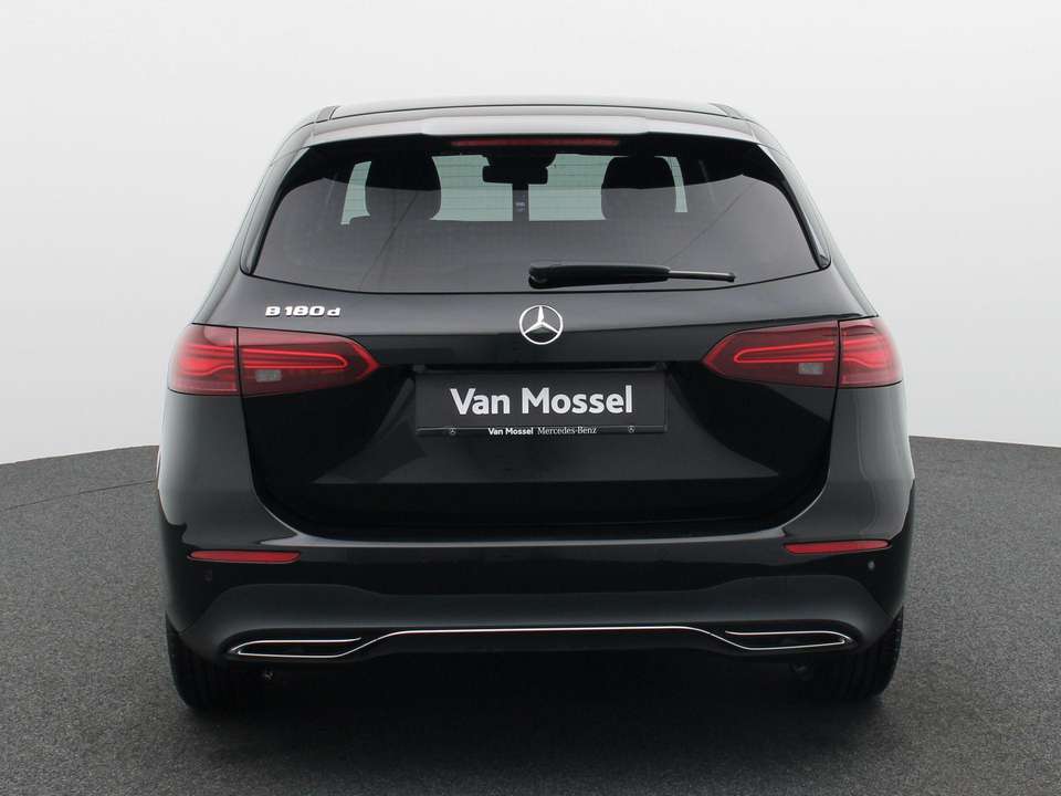Mercedes-Benz B 180 - Imagem 5
