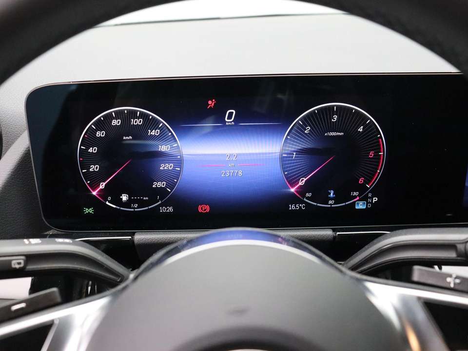 Mercedes-Benz B 180 - Imagem 9