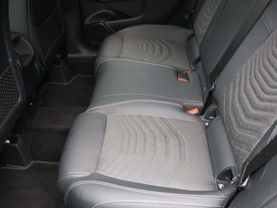 Mercedes-Benz B 180 - Imagem 15