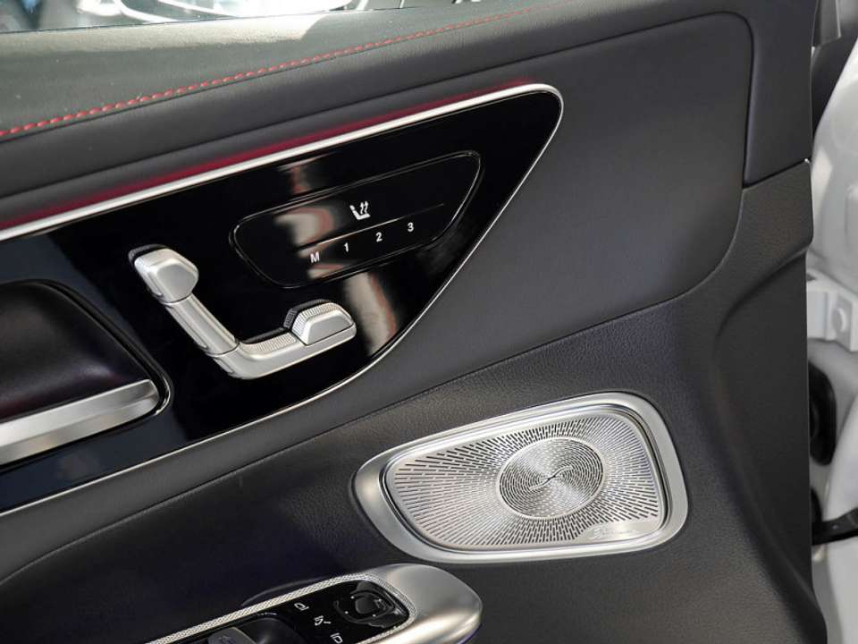 Mercedes-Benz GLC 43 AMG - Imagem 15