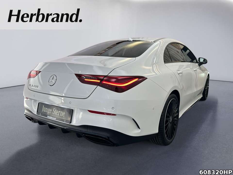 Mercedes-Benz CLA 200 - Imagem 3