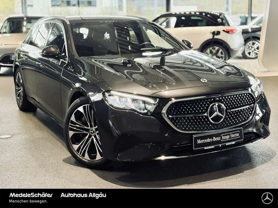 Mercedes-Benz E 300 - Imagem 14