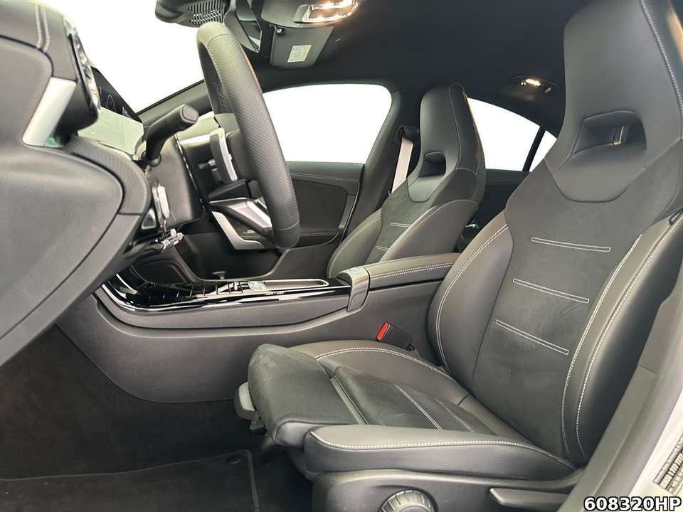 Mercedes-Benz CLA 200 - Imagem 10