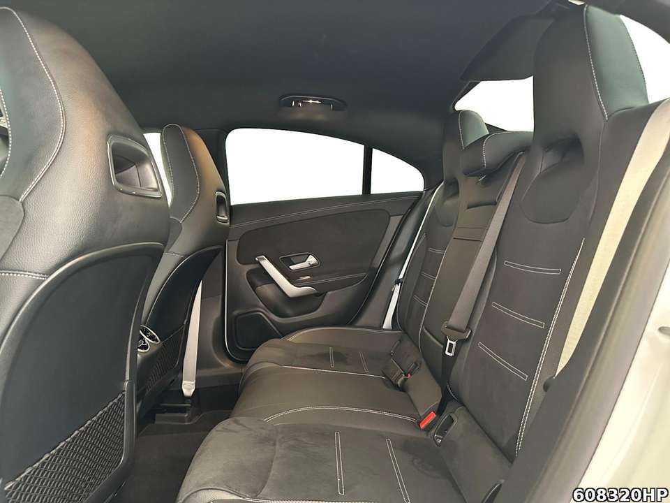Mercedes-Benz CLA 200 - Imagem 11