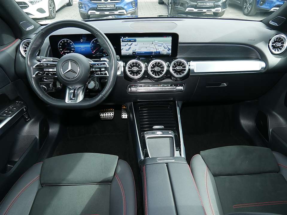 Mercedes-Benz GLB 35 AMG - Imagem 9