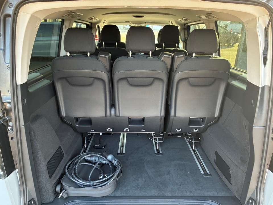 Mercedes-Benz EQV 300 - Imagem 9