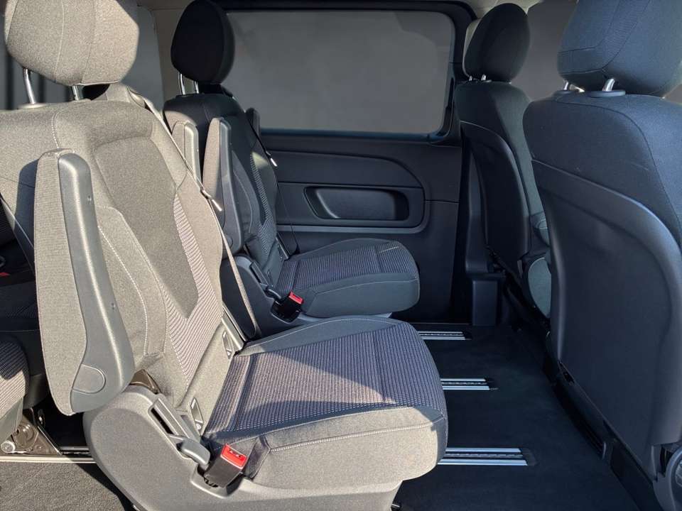 Mercedes-Benz EQV 300 - Imagem 13