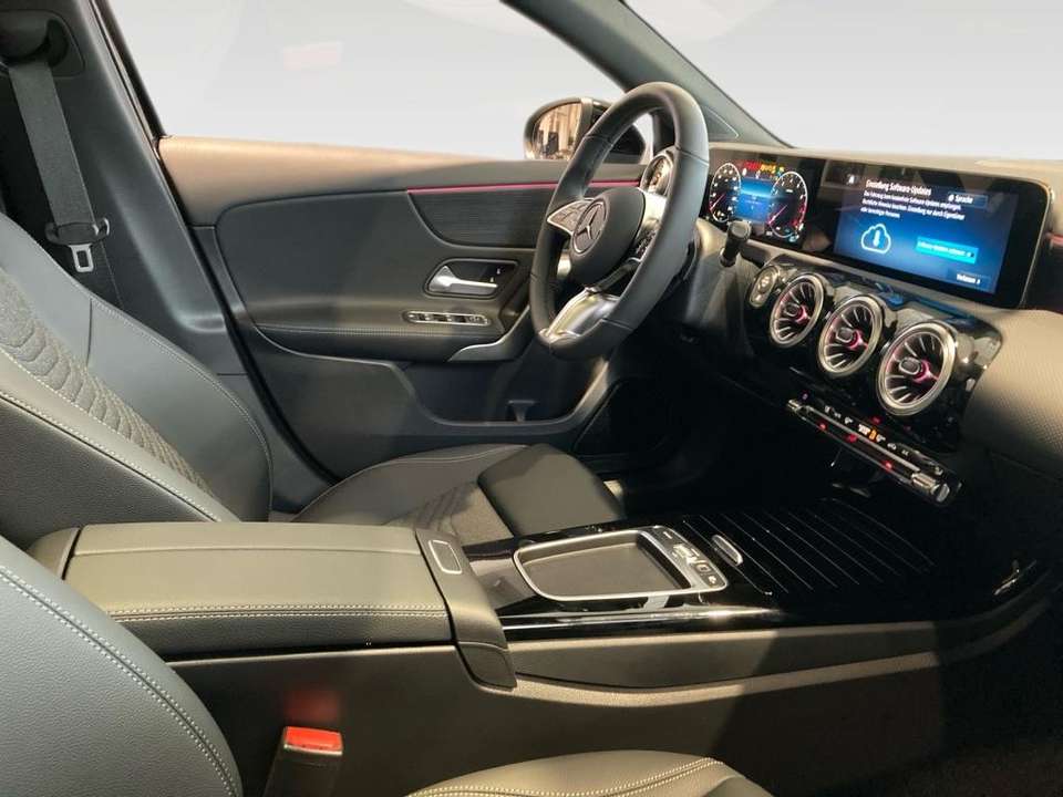 Mercedes-Benz A 180 - Imagem 10