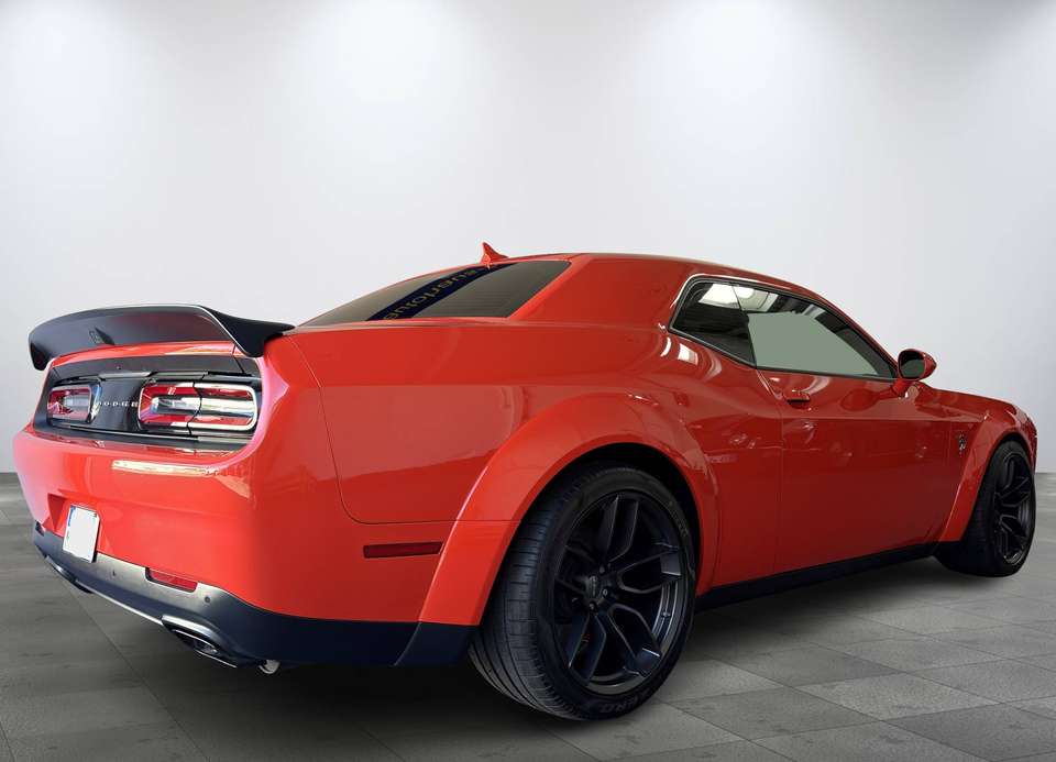 Dodge Challenger - Imagem 8