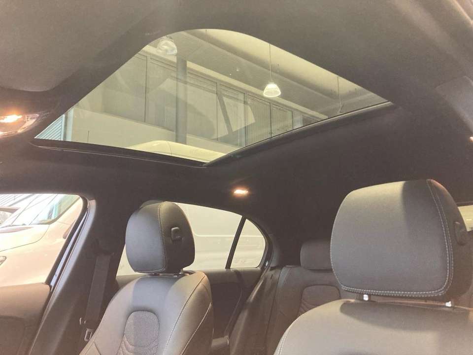 Mercedes-Benz A 180 - Imagem 15