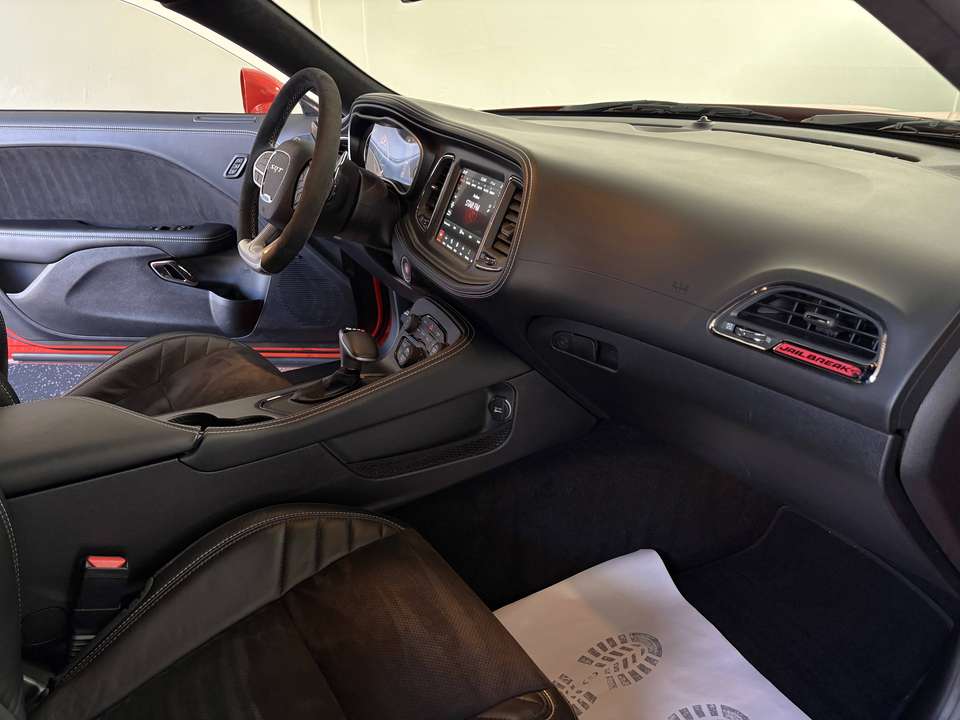 Dodge Challenger - Imagem 12
