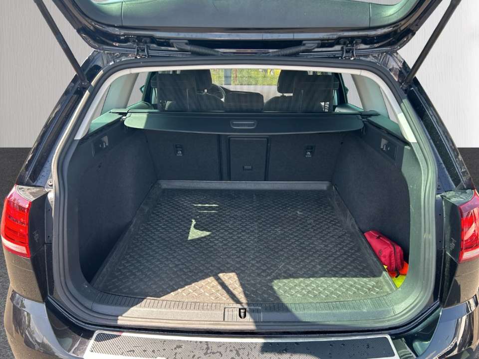 Volkswagen Golf - Imagem 12