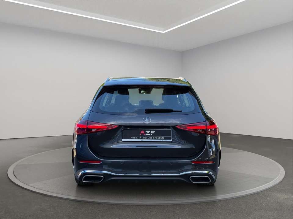 Mercedes-Benz C 300 - Imagem 7