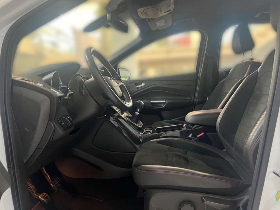 Ford Kuga - Imagem 7