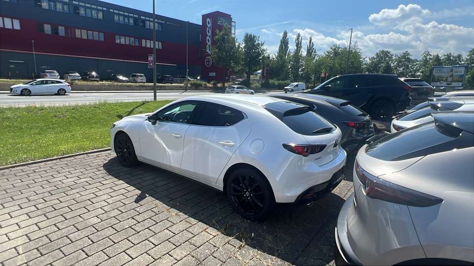Mazda 3 - Imagem 2