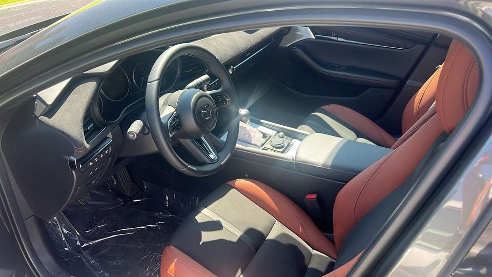 Mazda 3 - Imagem 11