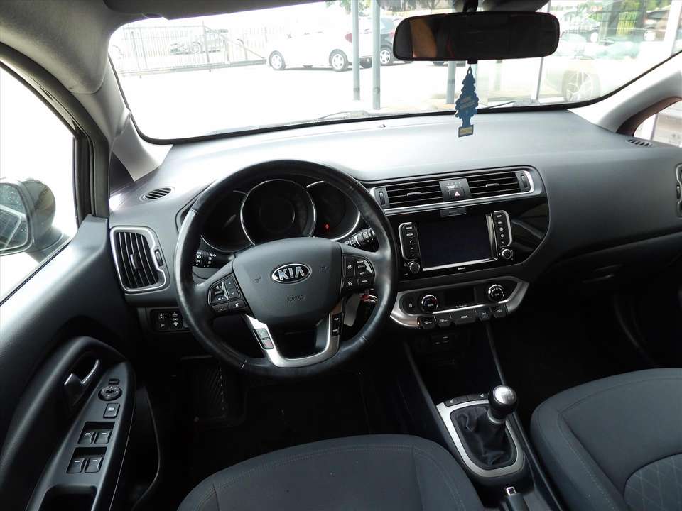 Kia Rio - Imagem 15