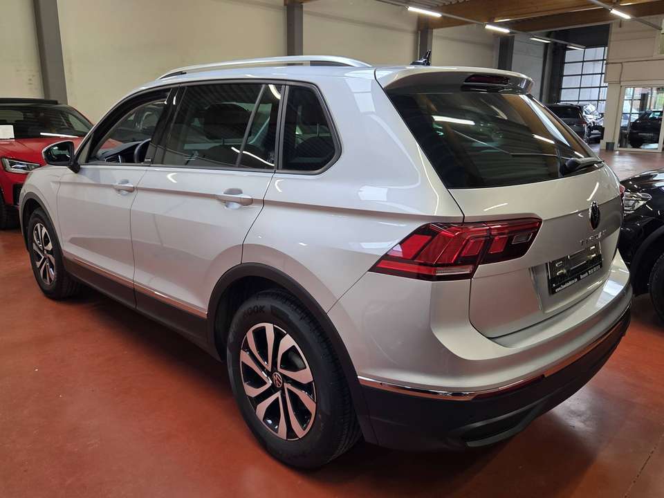 Volkswagen Tiguan - Imagem 3