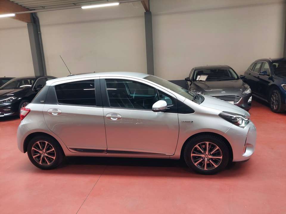 Toyota Yaris - Imagem 2
