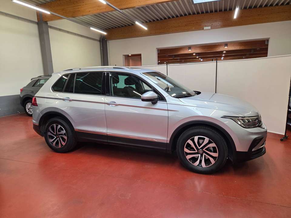 Volkswagen Tiguan - Imagem 6