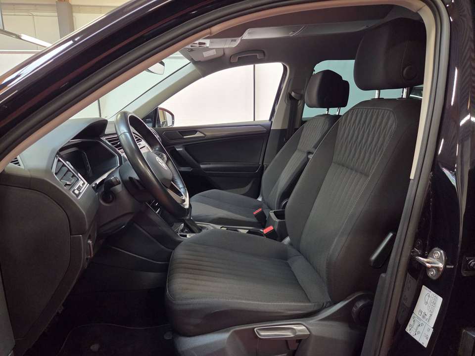 Volkswagen Tiguan Allspace - Imagem 7