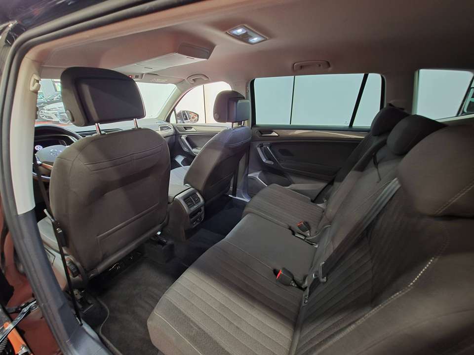 Volkswagen Tiguan Allspace - Imagem 8