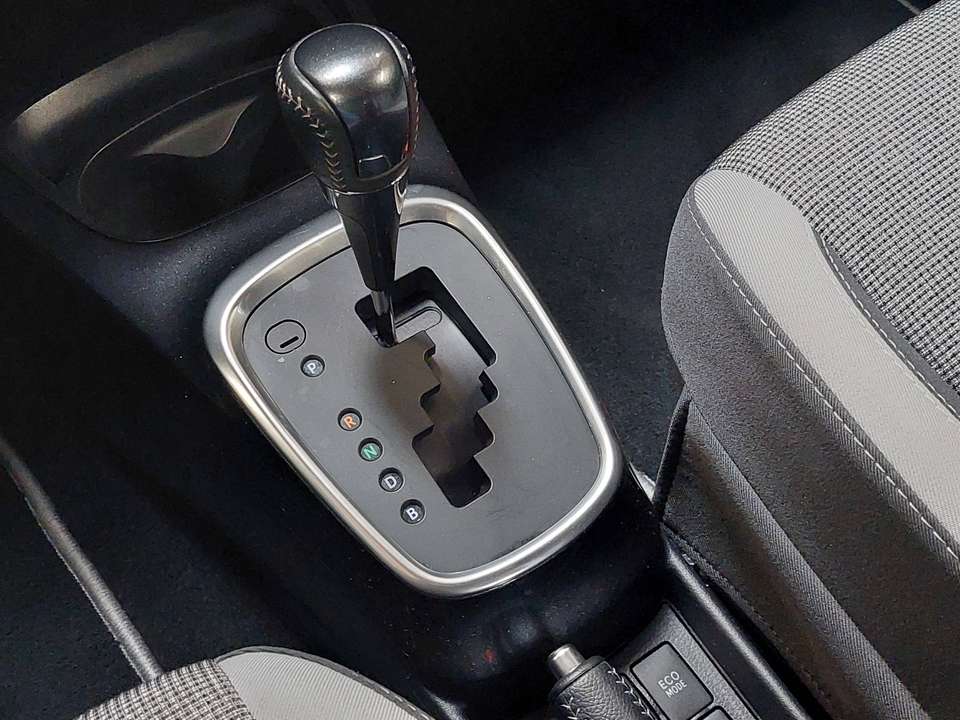 Toyota Yaris - Imagem 12