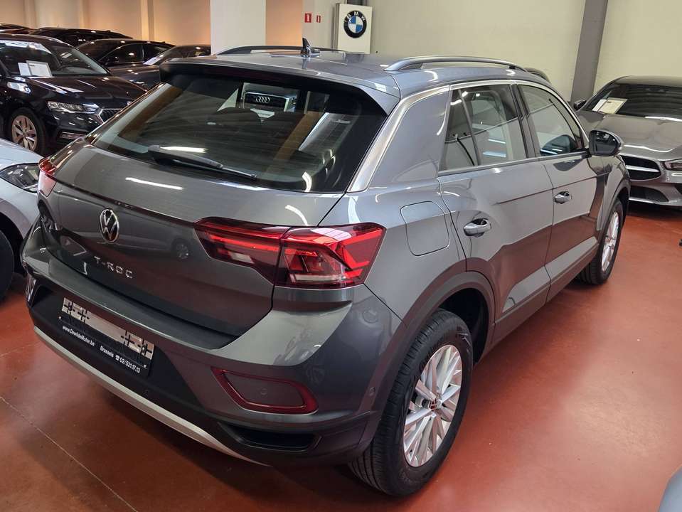 Volkswagen T-Roc - Imagem 3