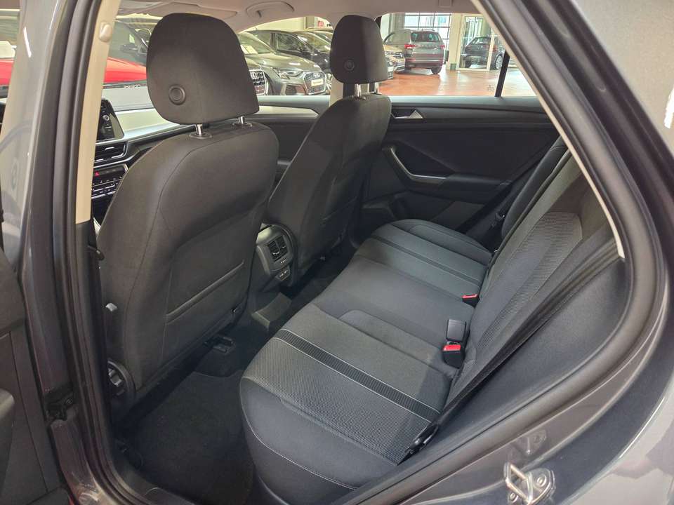 Volkswagen T-Roc - Imagem 7