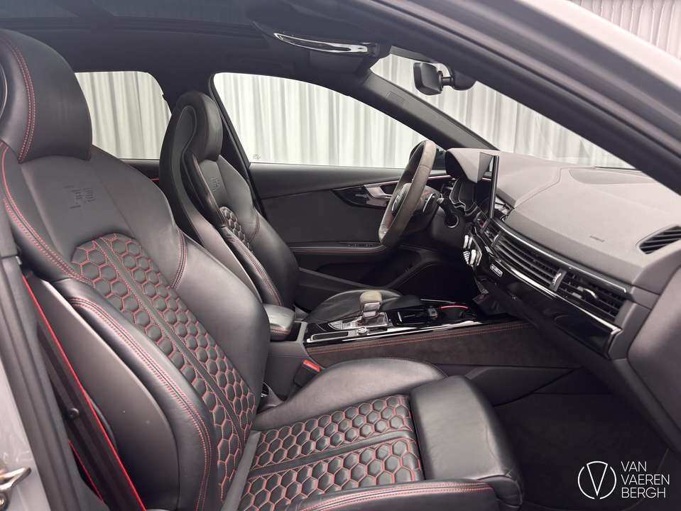 Audi RS4 - Imagem 3
