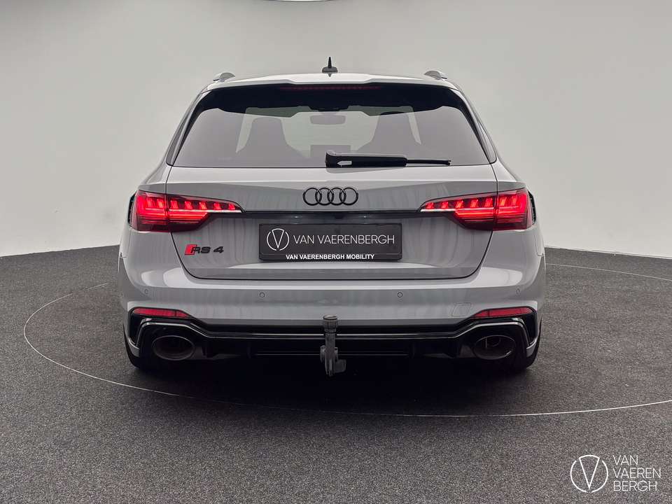 Audi RS4 - Imagem 7