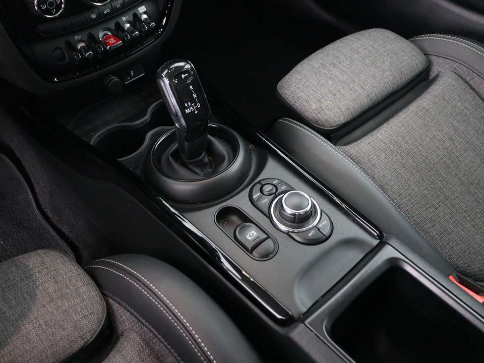 MINI One Clubman - Imagem 9