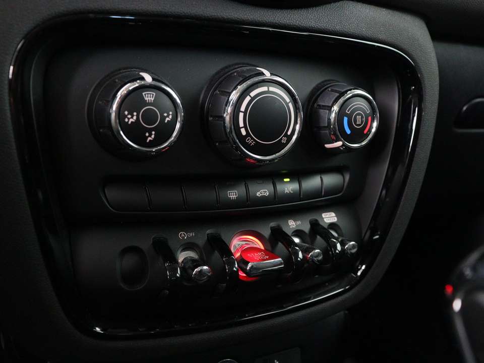 MINI One Clubman - Imagem 10