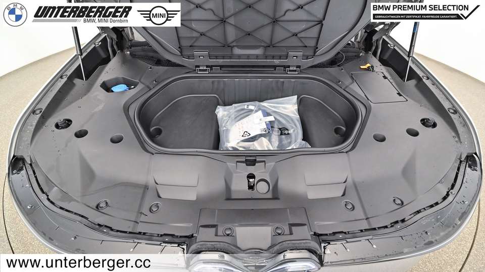 BMW iX3 - Imagem 14