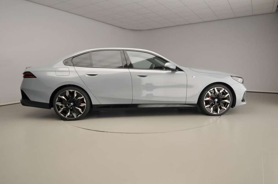 BMW 520 - Imagem 4