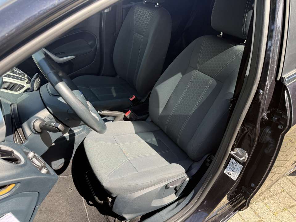 Ford Fiesta - Imagem 10