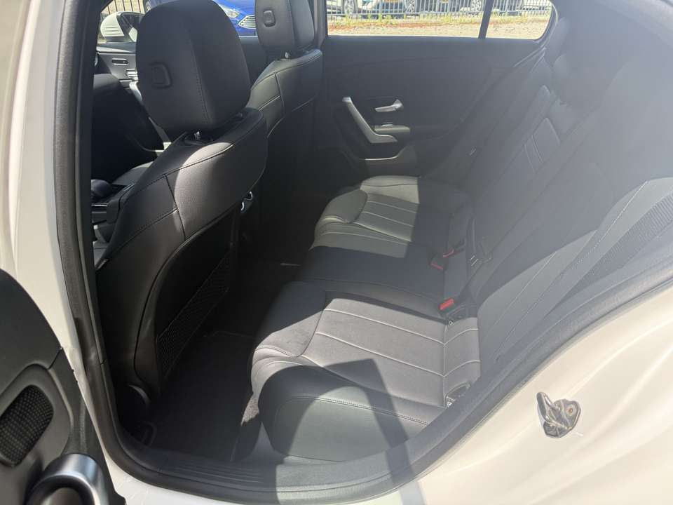 Mercedes-Benz A 200 - Imagem 13