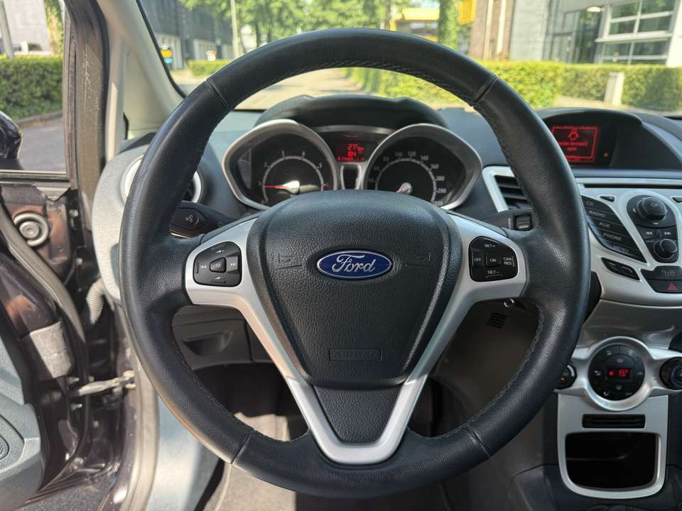 Ford Fiesta - Imagem 13