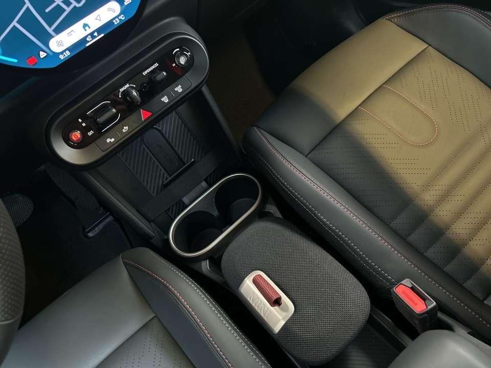 MINI Cooper C - Imagem 12