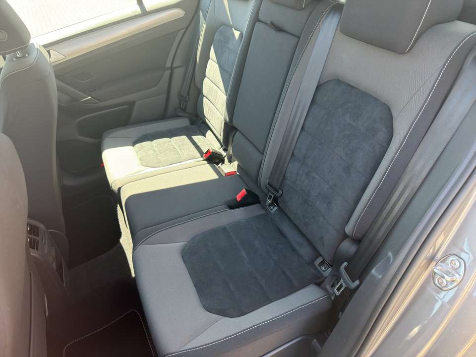 Volkswagen Golf Sportsvan - Imagem 8