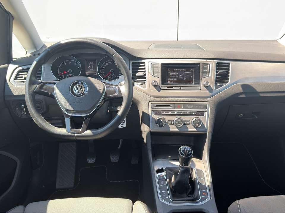 Volkswagen Golf Sportsvan - Imagem 9