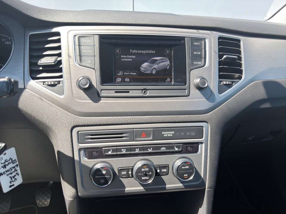 Volkswagen Golf Sportsvan - Imagem 12